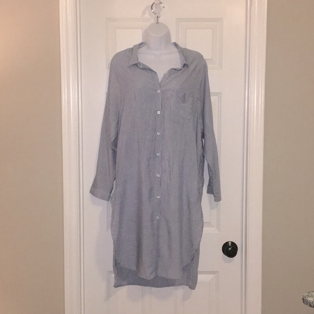 Women’s long blue and white striped top